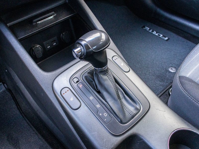 Kia Forte LX+ AUTOM A/C 2014 1 PROPRIO PAS DE RECLAMATON AU CARFAX