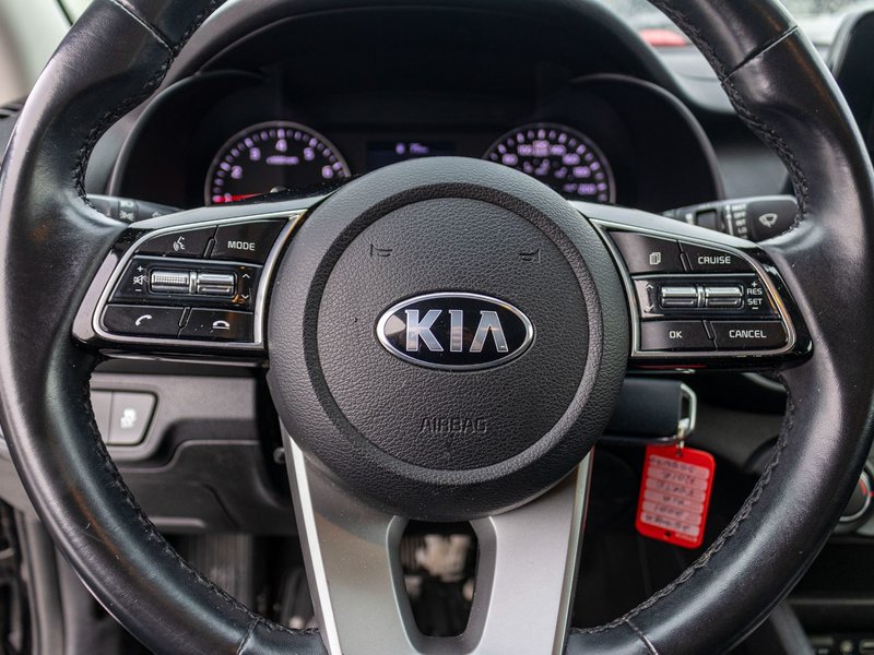 Kia Forte LX AUTOM A/C BAS KILO 2021 1 PROPRIO PAS DE RECLAMATION AU CARFAX