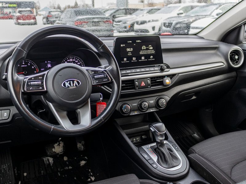 Kia Forte LX AUTOM A/C BAS KILO 2021 1 PROPRIO PAS DE RECLAMATION AU CARFAX