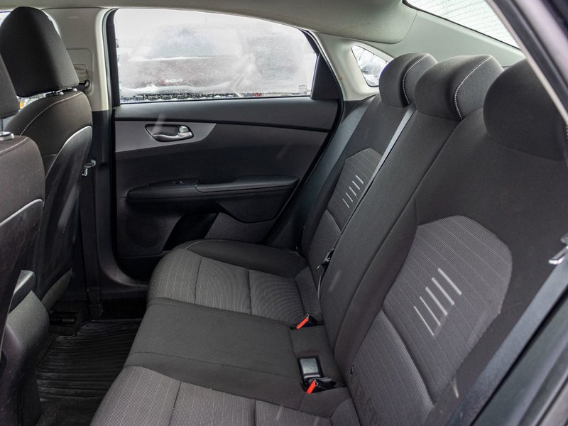 Kia Forte LX AUTOM A/C BAS KILO 2021 1 PROPRIO PAS DE RECLAMATION AU CARFAX