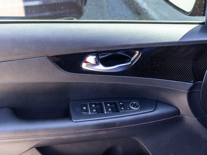 Kia Forte GT LIMITED BERLINE CUIR TOIT MAGS NOIRS 2021 BAS KILO