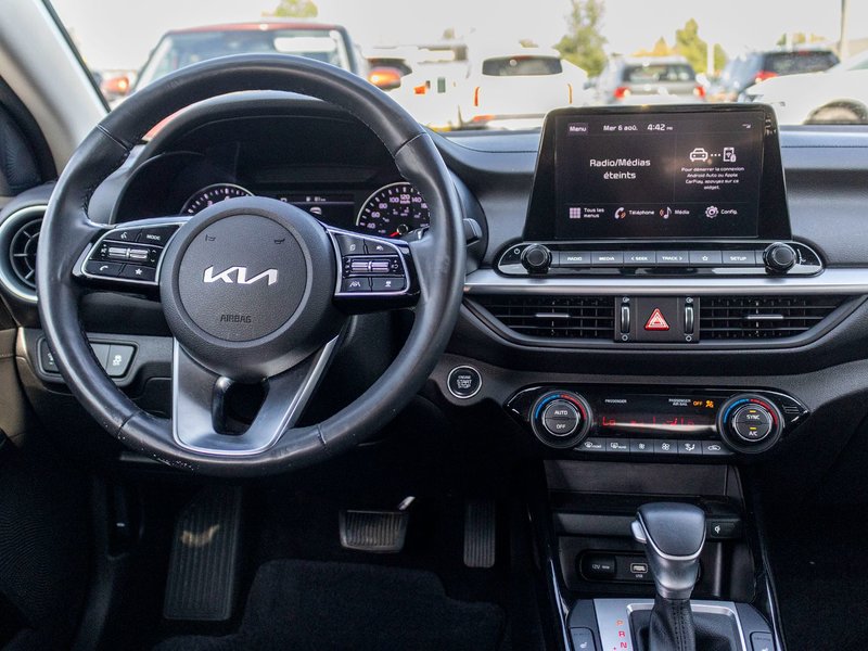 Kia Forte EX+TOIT AUTOM A/C BLEUE 2023 1 PROPRIO PAS DE RECLAMTION AU CARFAX