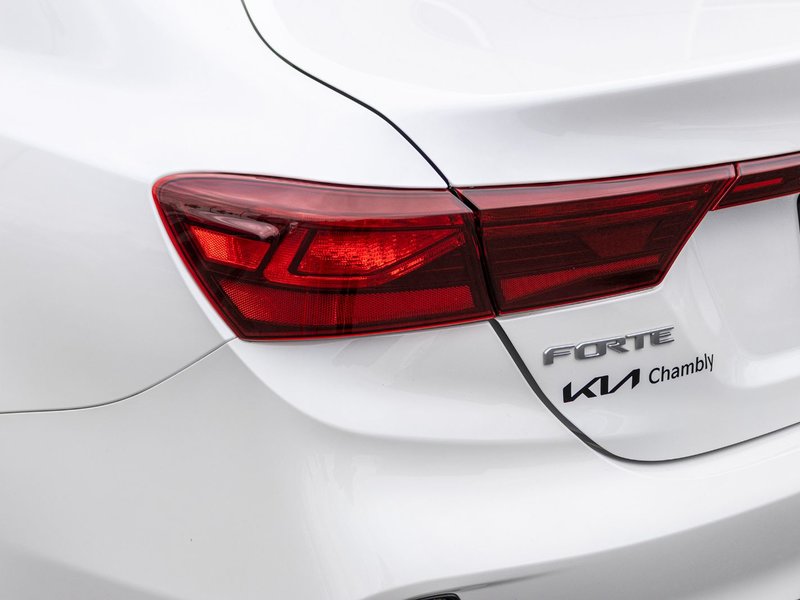 Kia Forte LX AUTOM A/C CAMERA 47584KM 2023 1 PROPRIO PAS DE RECLAMATION AU CARFAX