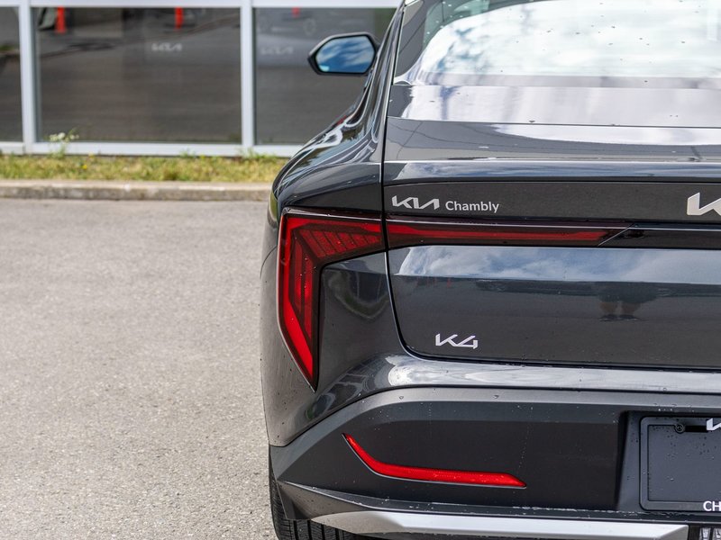 Kia K4 LX AUTOM 14068KM 2025 1 PROPRIO PAS DE RECLAMATION AU CARFAX