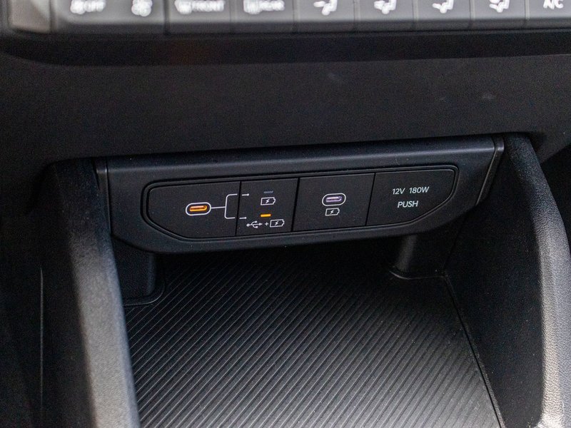 Kia K4 LX AUTOM 14068KM 2025 1 PROPRIO PAS DE RECLAMATION AU CARFAX