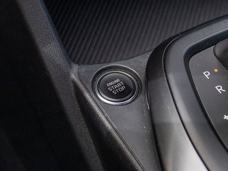 Kia K4 LX AUTOM 14068KM 2025 1 PROPRIO PAS DE RECLAMATION AU CARFAX