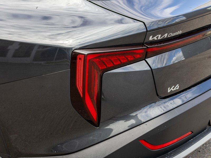 Kia K4 LX AUTOM 14068KM 2025 1 PROPRIO PAS DE RECLAMATION AU CARFAX