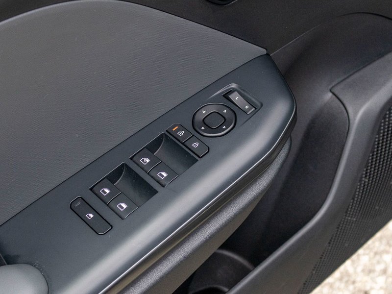 Kia K4 LX AUTOM 14068KM 2025 1 PROPRIO PAS DE RECLAMATION AU CARFAX