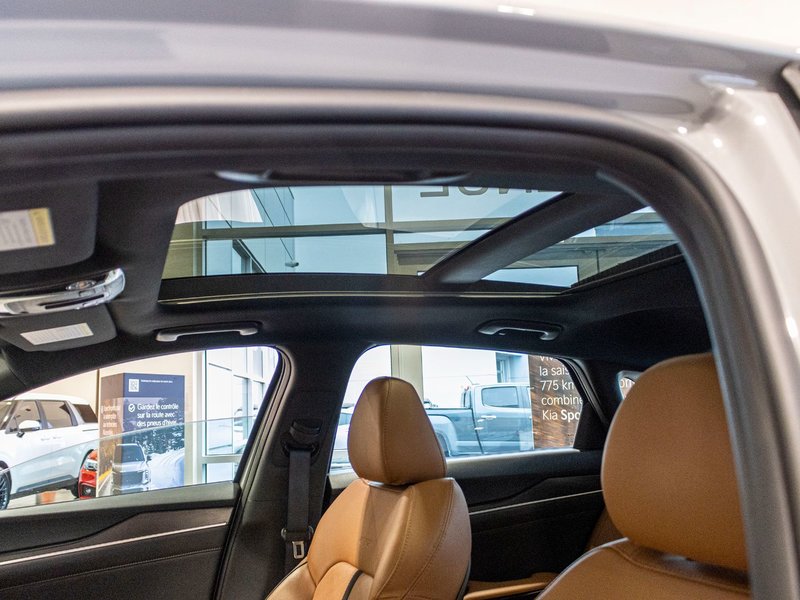 Kia K5 GT GRIS MAT CUIR ORANGE WOW 2023 1 PROPRIO