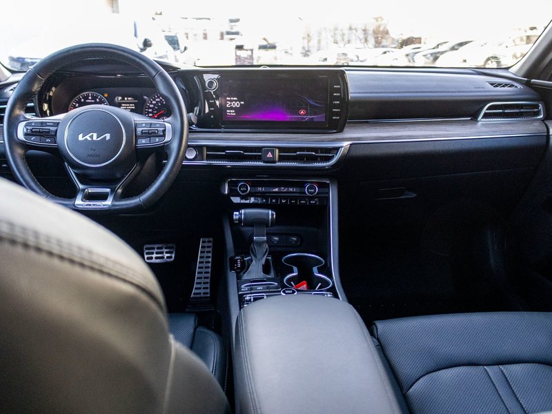 Kia K5 GT-LINE AWD 1.6T BLANC CUIR NOIR 2024 PAS DE RECLAMATION AU CARFAX