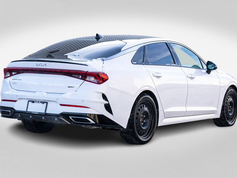 Kia K5 GT-LINE AWD 1.6T BLANC CUIR NOIR 2024 PAS DE RECLAMATION AU CARFAX