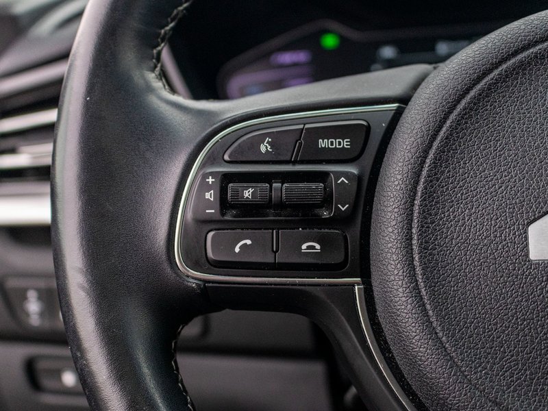 Kia Niro SX TOURING NOIR 26242KM 2022 1 PROPRIO PAS DE RECLAMATION AU CARFAX