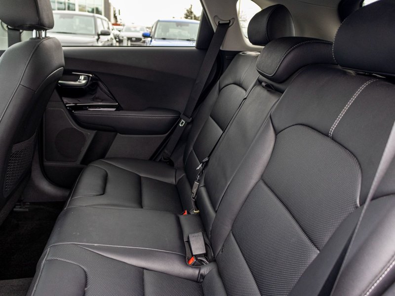 Kia Niro SX TOURING NOIR 26242KM 2022 1 PROPRIO PAS DE RECLAMATION AU CARFAX