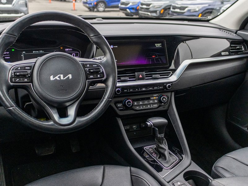 Kia Niro SX TOURING NOIR 26242KM 2022 1 PROPRIO PAS DE RECLAMATION AU CARFAX