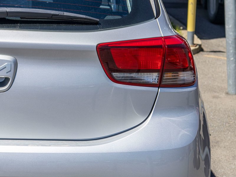 Kia Rio 5-door LX AUTOM A/C CAMERA 2022 PAS DE RECLAMATION AU CARFAX