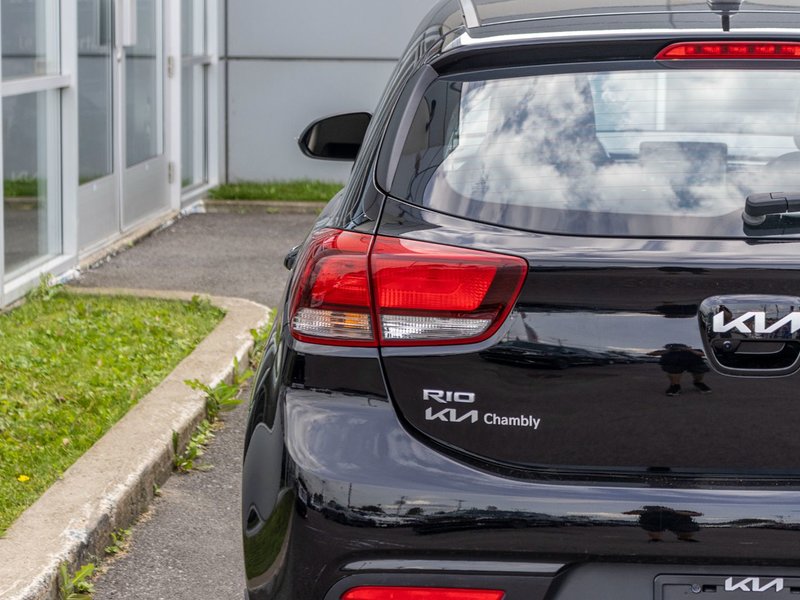Kia Rio 5-door LX+ AUTOM A/C CAMERA SIEGES CHAUFFANTS 2023 1 PROPRIO PAS DE RECLAMTION AU CARFAX