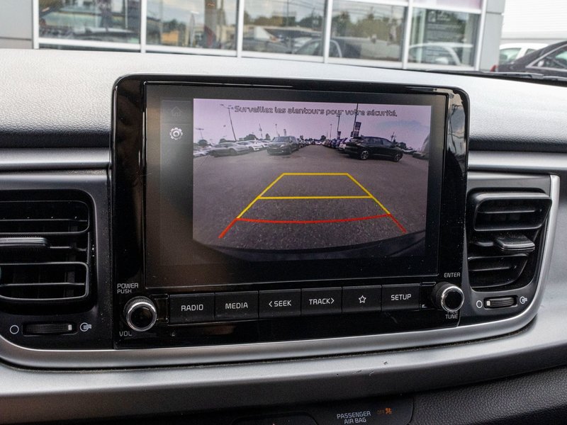 Kia Rio 5-door LX+ AUTOM A/C CAMERA SIEGES CHAUFFANTS 2023 1 PROPRIO PAS DE RECLAMTION AU CARFAX