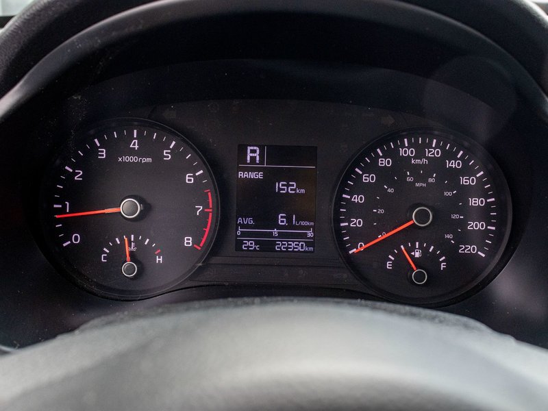 Kia Rio 5-door LX+ AUTOM A/C CAMERA SIEGES CHAUFFANTS 2023 1 PROPRIO PAS DE RECLAMTION AU CARFAX