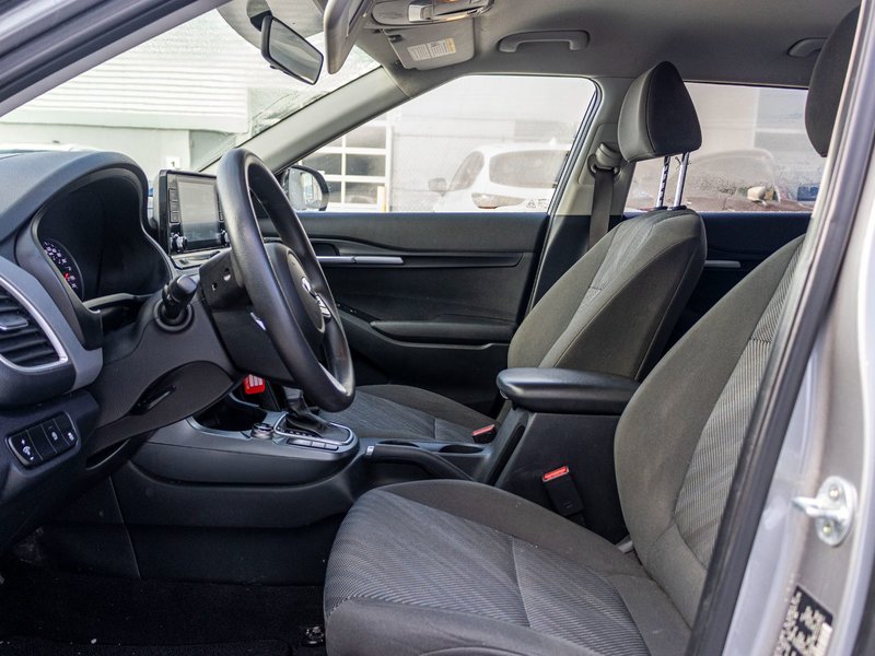 Kia Seltos LX AUTOM GRIS BAS KILO 57865KM 2021 1 PROPRIO PAS DE RECLAMATION AU CARFAX