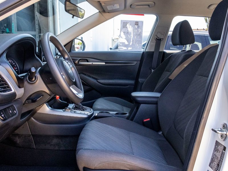 2022 Kia Seltos LX BLANC TRES BAS KILO 1 OWNER