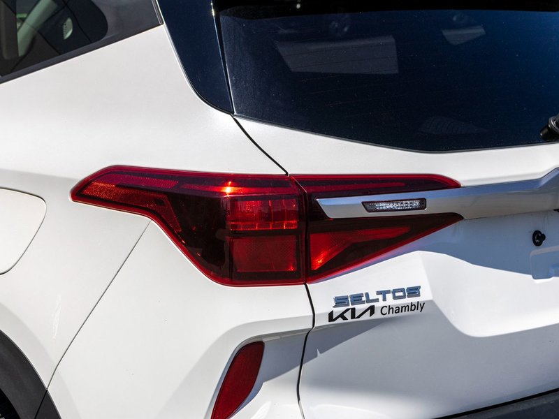 2022 Kia Seltos LX BLANC TRES BAS KILO 1 OWNER