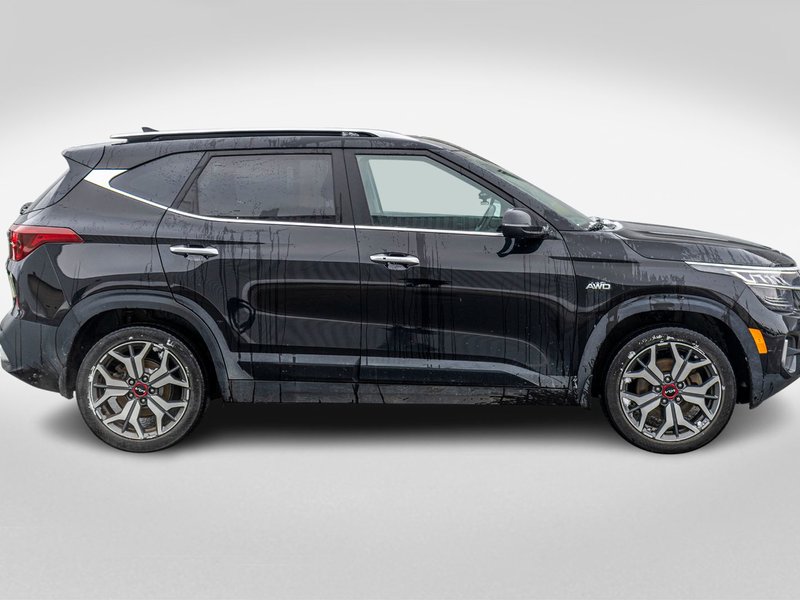 Kia Seltos SX TURBO AWD CUIR TOIT NAV 2022 1 PRORPIO PAS DE RECLAMATION AU CARFAX