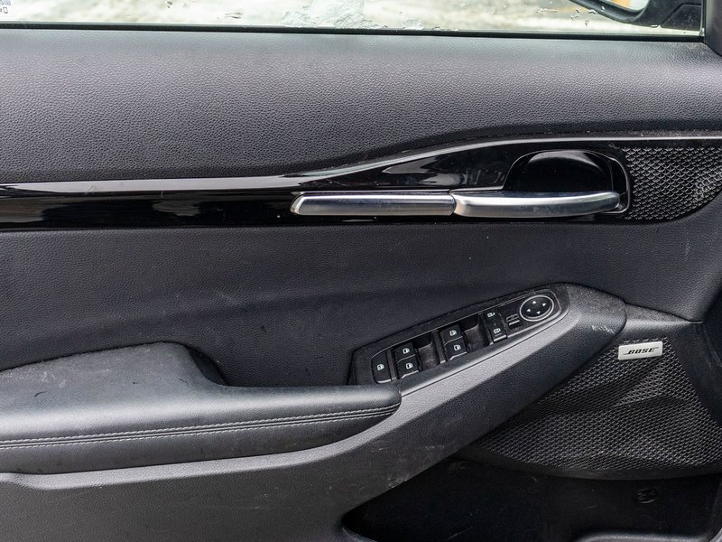 Kia Seltos SX TURBO AWD CUIR TOIT NAV 2022 1 PRORPIO PAS DE RECLAMATION AU CARFAX