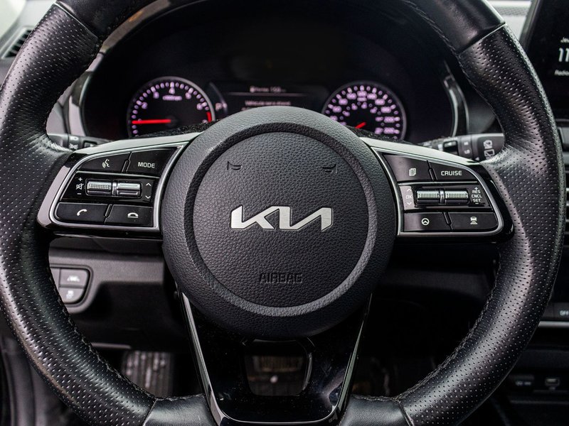 Kia Seltos SX TURBO AWD CUIR TOIT NAV 2022 1 PRORPIO PAS DE RECLAMATION AU CARFAX