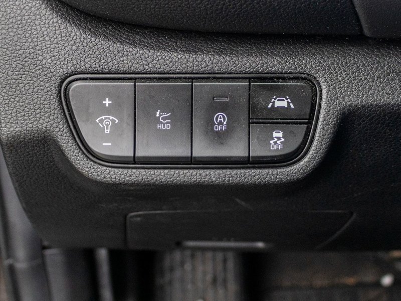 Kia Seltos SX TURBO AWD CUIR TOIT NAV 2022 1 PRORPIO PAS DE RECLAMATION AU CARFAX