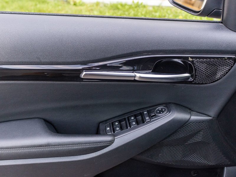 Kia Seltos EX PREMIUM AWD CUIR TOIT NAV 2023 1 PROPRIO PAS DE RECLAMATION AU CARFAX