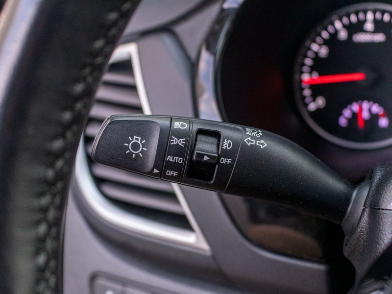 Kia Seltos EX PREMIUM AWD CUIR TOIT NAV 2023 1 PROPRIO PAS DE RECLAMATION AU CARFAX