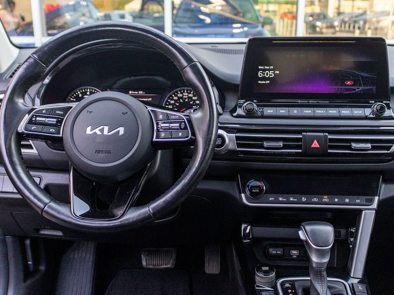 Kia Seltos EX PREMIUM AWD CUIR TOIT NAV 2023 1 PROPRIO PAS DE RECLAMATION AU CARFAX