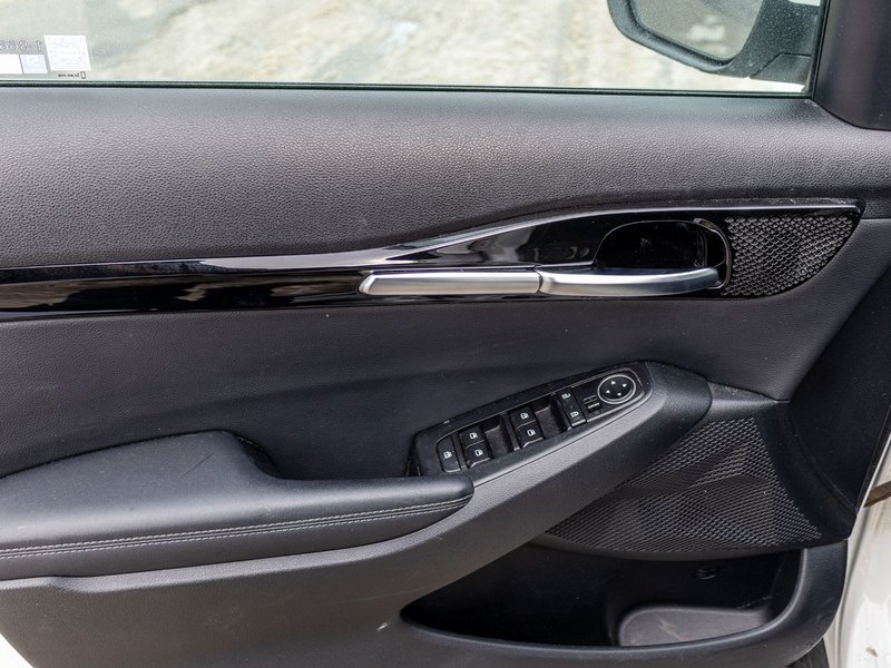 Kia Seltos EX PREMIUM AWD BLANC CUIR TOIT 2023 1 PROPRIO