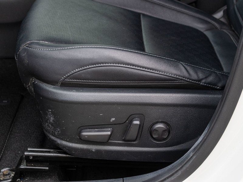 Kia Seltos EX PREMIUM AWD BLANC CUIR TOIT 2023 1 PROPRIO