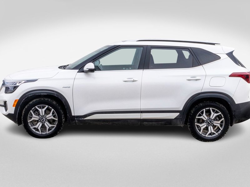 Kia Seltos EX PREMIUM AWD BLANC CUIR TOIT 2023 1 PROPRIO