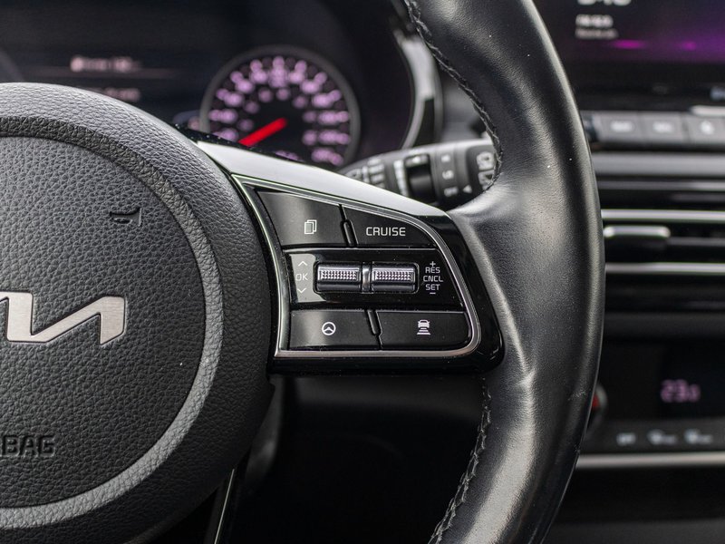 Kia Seltos EX PREMIUM AWD BLANC CUIR TOIT 2023 1 PROPRIO