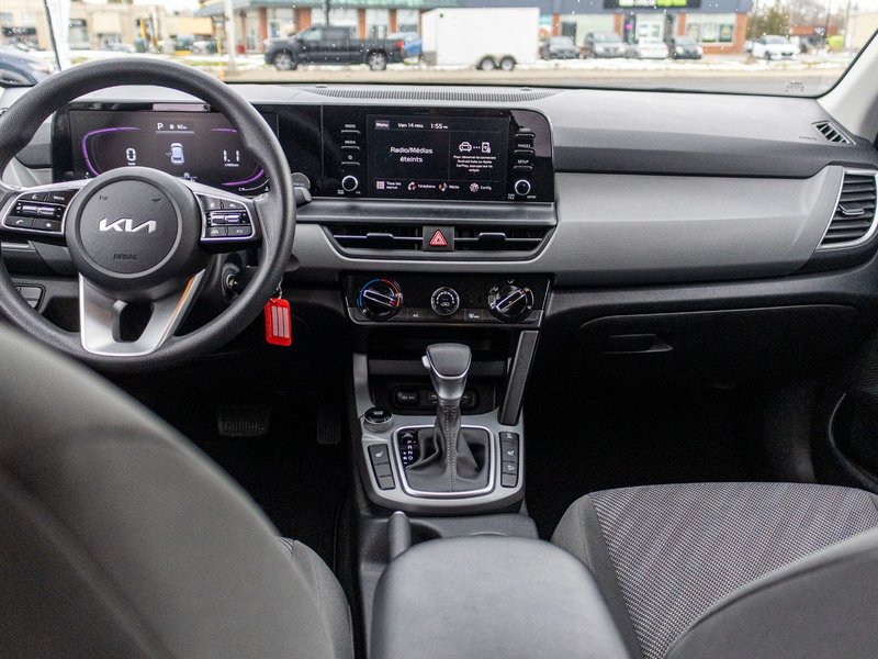 Kia Seltos LX AWD BLANC BAS KILO 2024 1 PROPRIO PAS DE RECLAMATION AU CARFAX