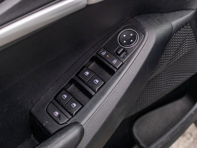 Kia Seltos LX AWD BLANC BAS KILO 2024 1 PROPRIO PAS DE RECLAMATION AU CARFAX