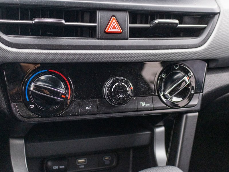 Kia Seltos LX AWD BLANC BAS KILO 2024 1 PROPRIO PAS DE RECLAMATION AU CARFAX