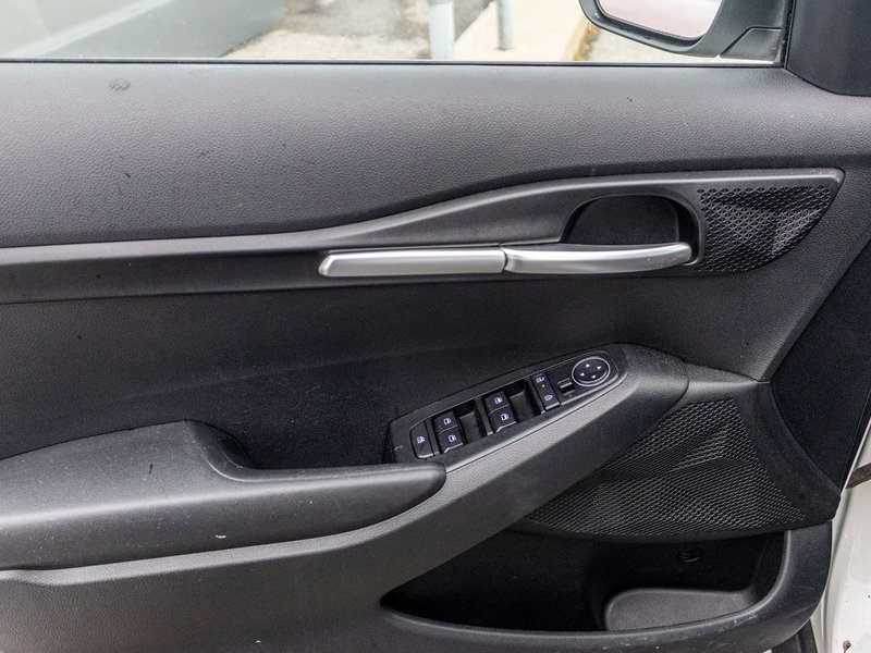 Kia Seltos LX AWD BLANC BAS KILO 2024 1 PROPRIO PAS DE RECLAMATION AU CARFAX