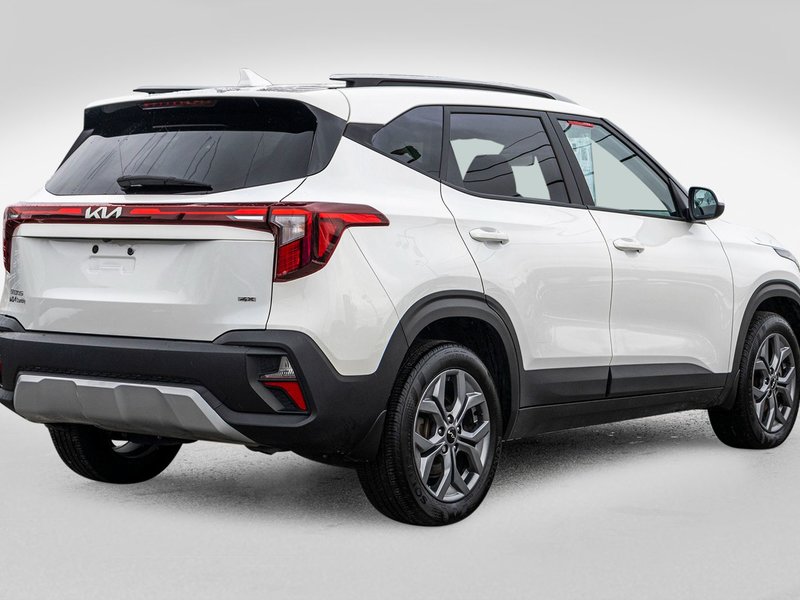 Kia Seltos LX AWD BLANC BAS KILO 2024 1 PROPRIO PAS DE RECLAMATION AU CARFAX