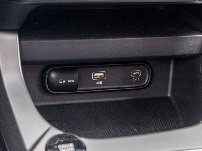 Kia Seltos LX AWD BLANC BAS KILO 2024 1 PROPRIO PAS DE RECLAMATION AU CARFAX