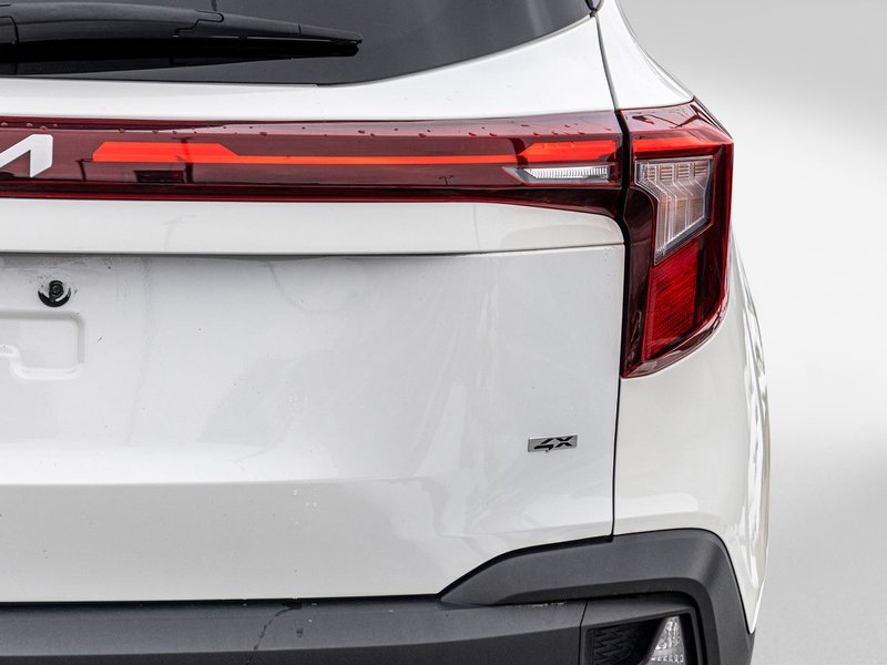 Kia Seltos LX AWD BLANC BAS KILO 2024 1 PROPRIO PAS DE RECLAMATION AU CARFAX