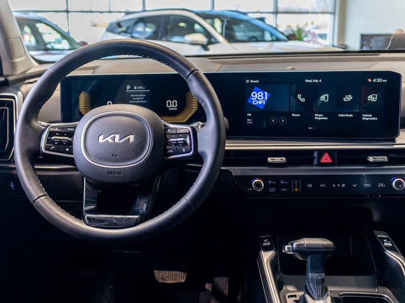 Kia SORENTO EX 2.5T AWD (PREM PAINT) EX AWD BLANC CUIR NOIR 977KM WOW 2025 EN INVENTAIRE