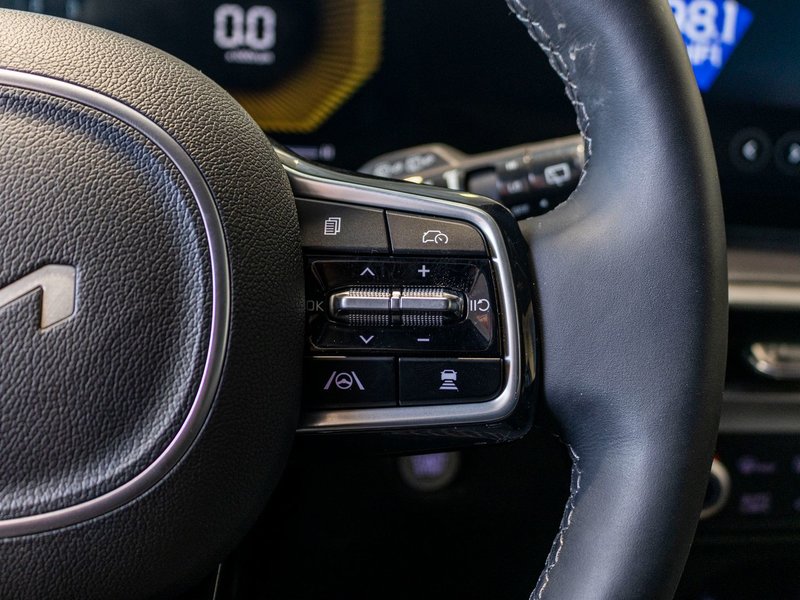 Kia SORENTO EX 2.5T AWD (PREM PAINT) EX AWD BLANC CUIR NOIR 977KM WOW 2025 EN INVENTAIRE