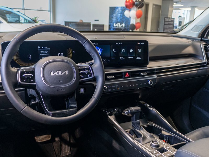 Kia SORENTO EX 2.5T AWD (PREM PAINT) EX AWD BLANC CUIR NOIR 977KM WOW 2025 EN INVENTAIRE