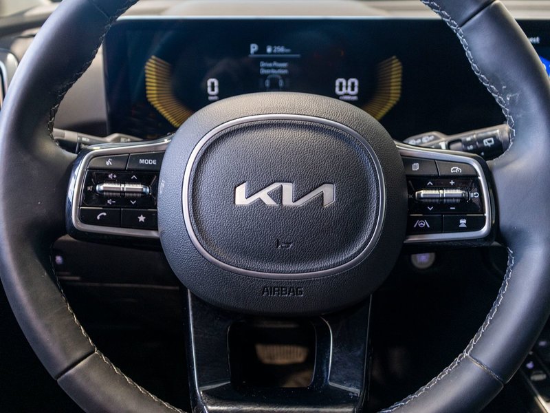 Kia SORENTO EX 2.5T AWD (PREM PAINT) EX AWD BLANC CUIR NOIR 977KM WOW 2025 EN INVENTAIRE