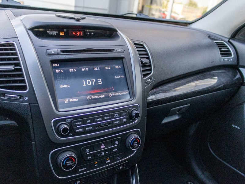 Kia Sorento SX V6 AWD CUIR TOIT NAVI 2015 7 PASSAGERS