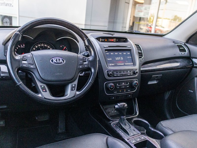 Kia Sorento SX V6 AWD CUIR TOIT NAVI 2015 7 PASSAGERS