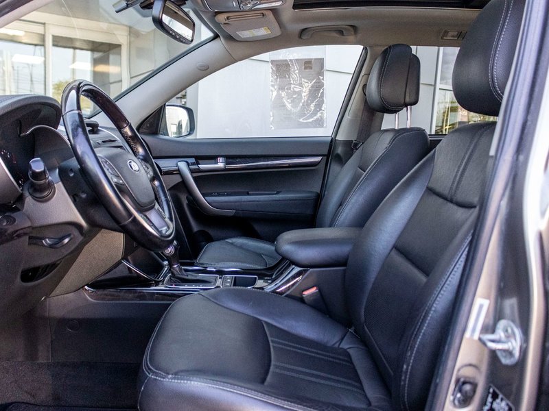 Kia Sorento SX V6 AWD CUIR TOIT NAVI 2015 7 PASSAGERS